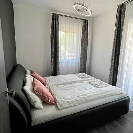 Republic5 Apartment Siofok